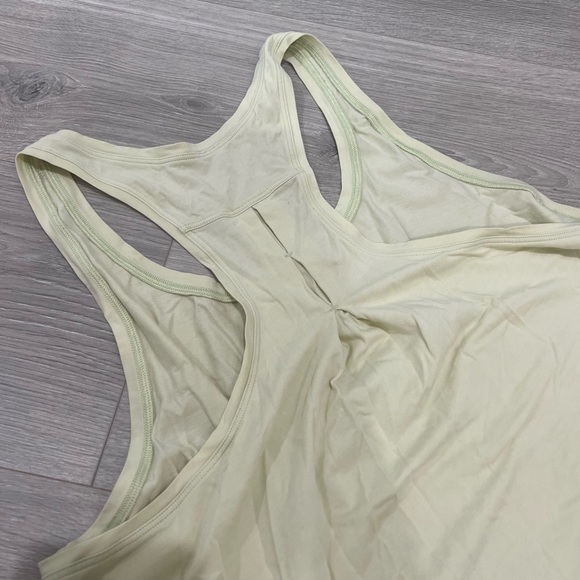 Lululemon Tank - Picture 4 of 4